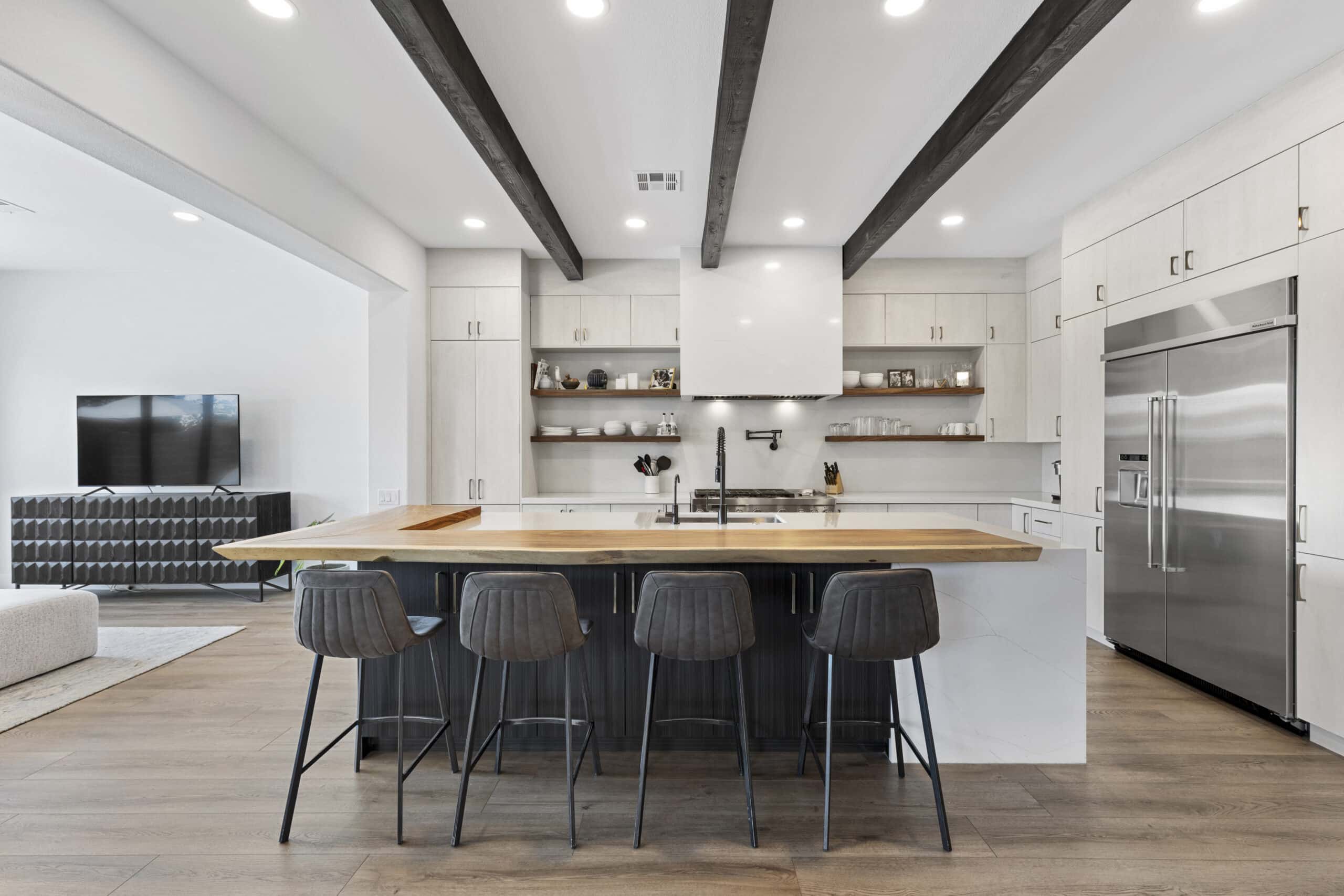 Incorporating Media into Property Listing Presentations